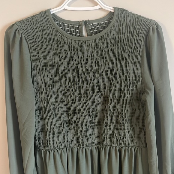 Olive green smocked fall dress - Picture 6 of 7